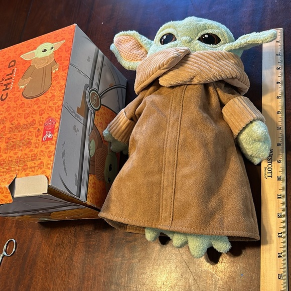 Scentsy Buddy 2020 Star Wars The Mandalorian The Child Buddy New in Box - Picture 15 of 17